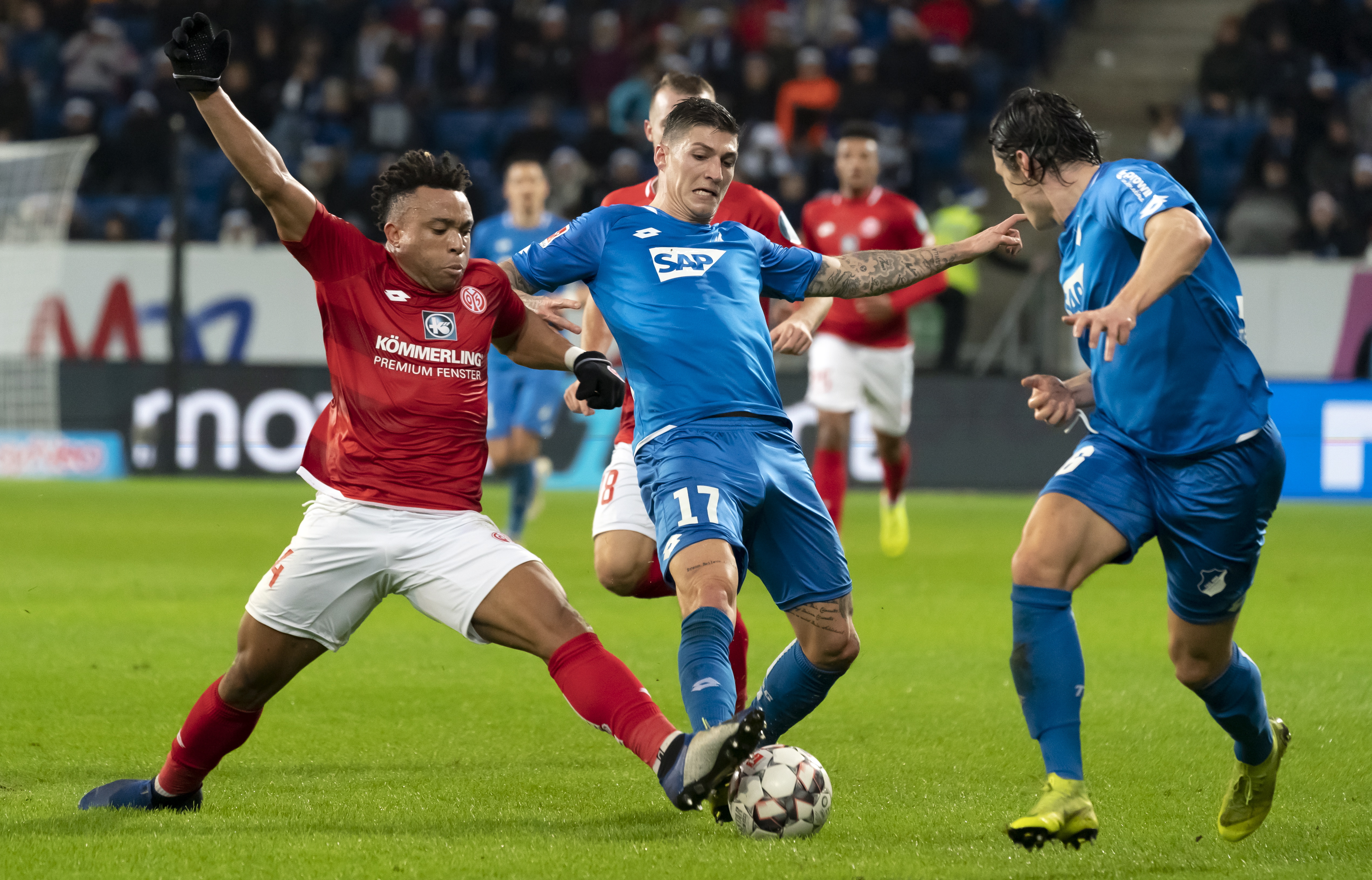 和坚持追求 和坚持追求