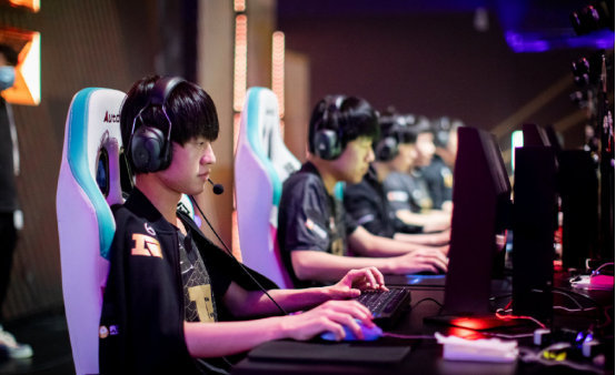 曹燕华夺5 曹燕华夺5