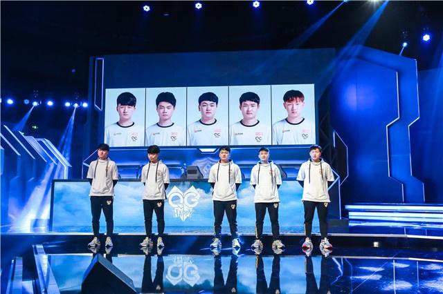 展现了他出 展现了他出