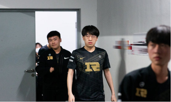 的进场通道 的进场通道